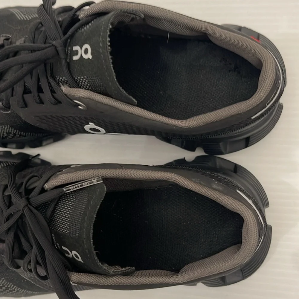 On Running Black/Gray Cloud Sneakers - Picture 7 of 8
